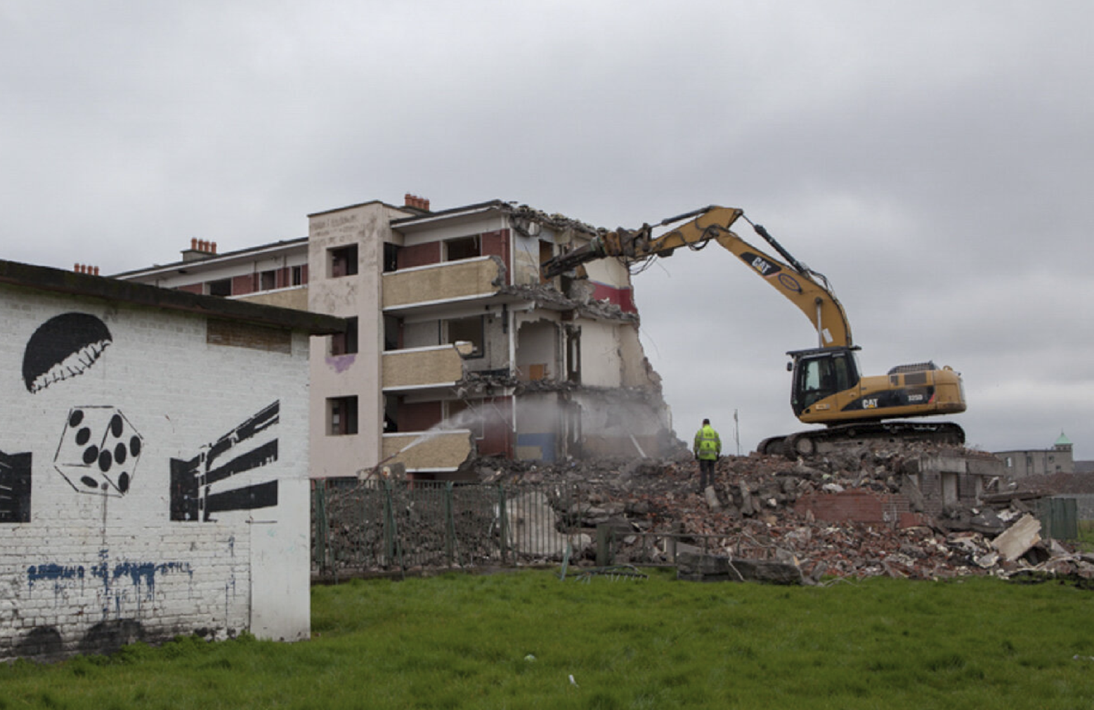 Demolition of a building